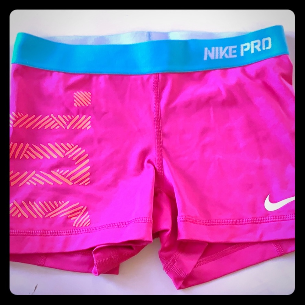 Nike Pro